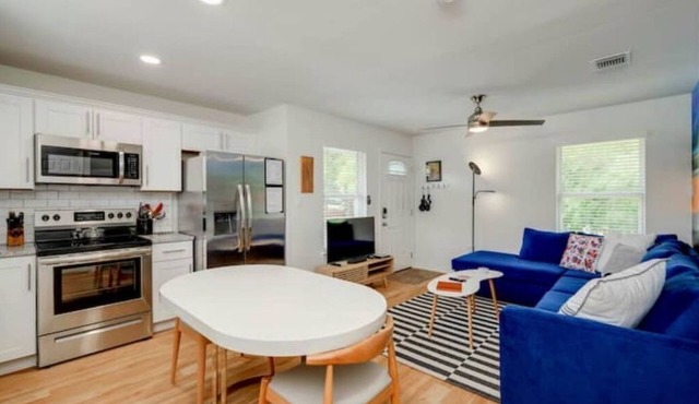 Pristine, Private, Central, Cozy, Fully-Equipped!