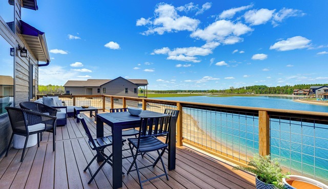 Private Beach & Game Room! Sunset Lake Group Hub