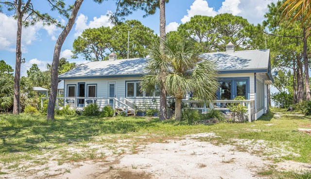 Private Dock, Easy Gulf Access & Red Snapper Season Fun!