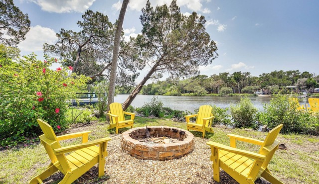 Private Dock & Kayaks: Crystal River Retreat!