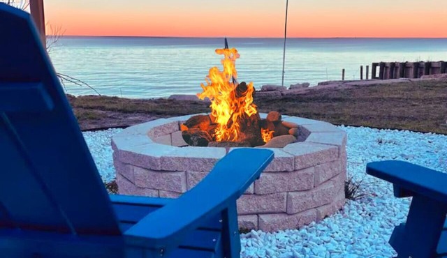 Private Oceanfront with Hot Tub