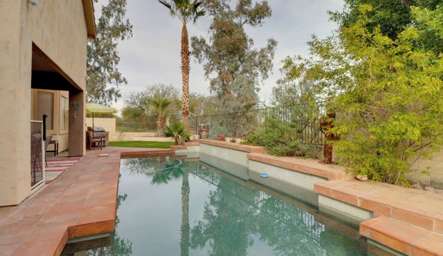 Private Pool + Resort Perks: Phoenix Golf Getaway