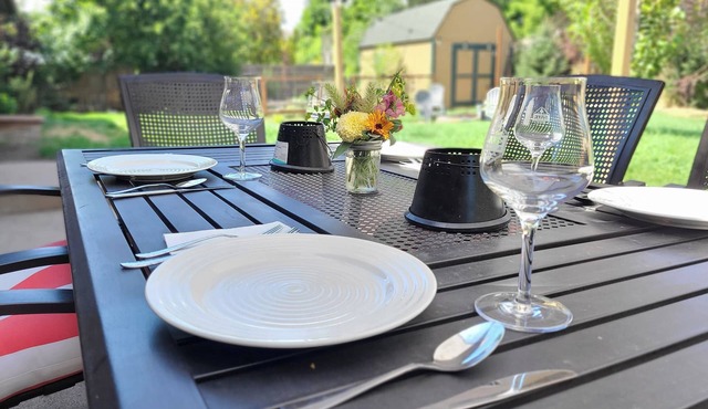 Quick access to state parks & bike trails. Giant backyard, pet-friendly!