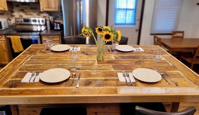 Quick access to state parks & bike trails. Giant backyard, pet-friendly!