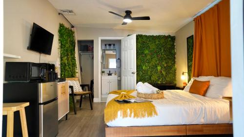 Quiet Boho Suite near Orlando attractions