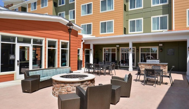 Residence Inn by Marriott Cedar Rapids South
