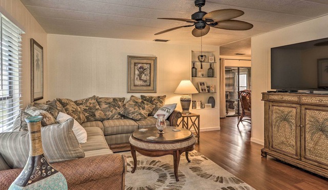 Retro Vero Beach Resort Home w/ Florida Room!
