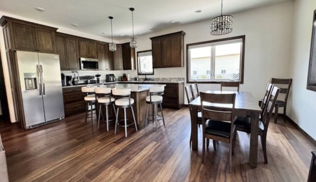 River Bluff Getaway – Main 1BR/1BA Modern Unit Near Mississippi River