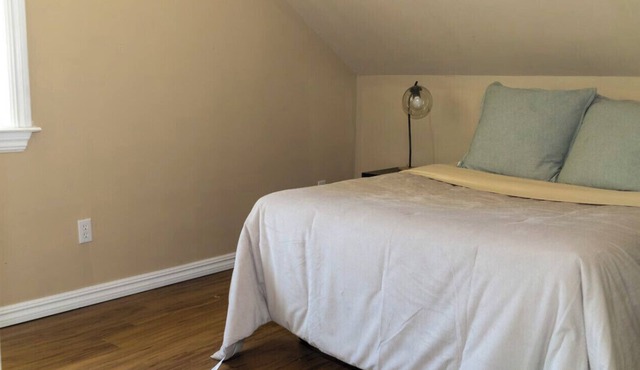 River Guest House 2 minutes from the Lees Landing Marina