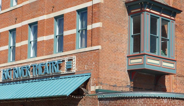 RIVER VIEW APARTMENT, INN At Big River Theatre