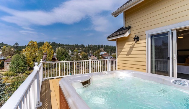 Riverfront Cabin Escape w/Hot Tub & King Suite | Near Hiking Trails & Fishing