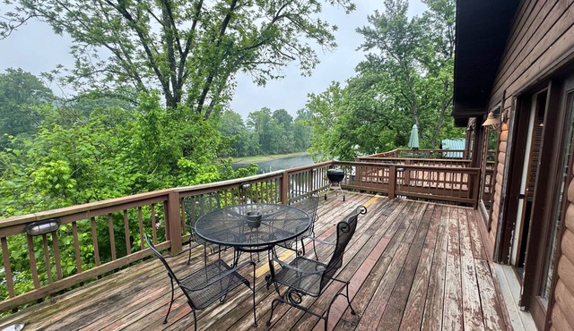 Riverfront Cabin on North Fork River - Upstairs -