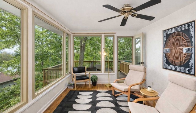 Riverfront Retreat w/Fireplace & Fast WiFi