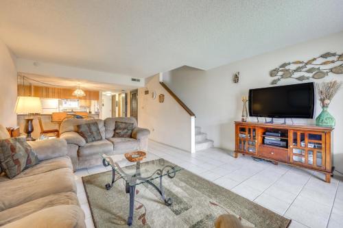 Riverfront Weleka Condo w/Dock & Pool Access