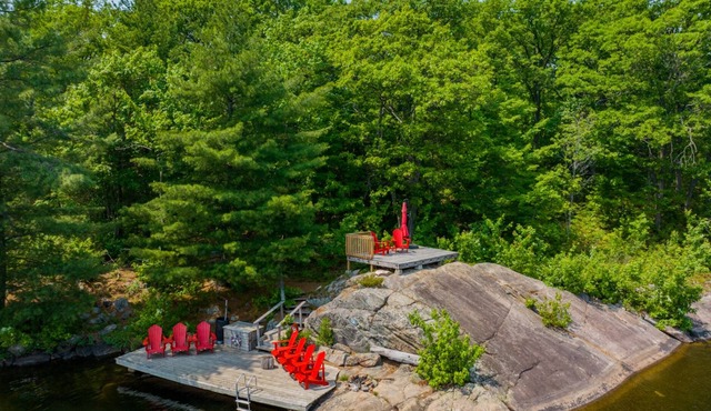 Rock Point Cottage Escape