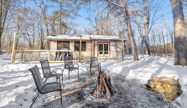 Rustic Private Cottage - The Perfect Woodland Retreat but just Minutes to Town by RedAwning