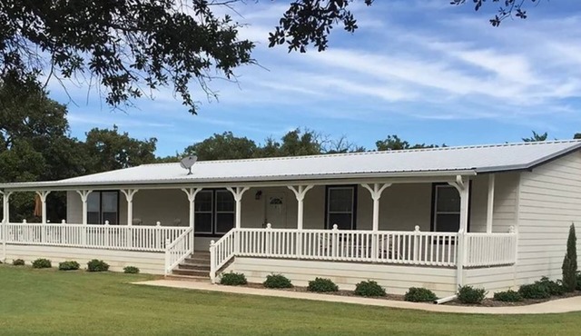 Saint Jo Ranch Retreat Across from Winery | 4BR, Porch and Valley Views