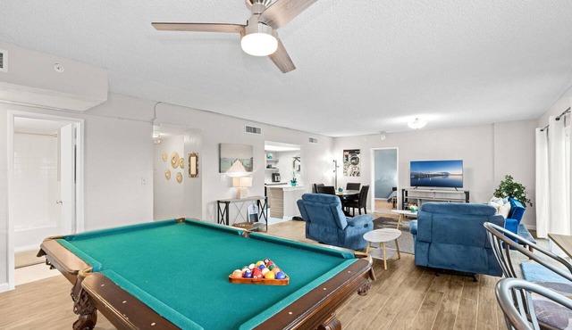 Satellite Beach Condo: Private Balcony, Beach Path & Game-Ready Foosball Table! 🏝️