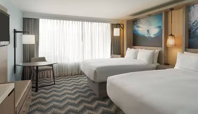 Scenic Coastal Room | 2 Units | Beachfront, Outdoor Pool & Parking