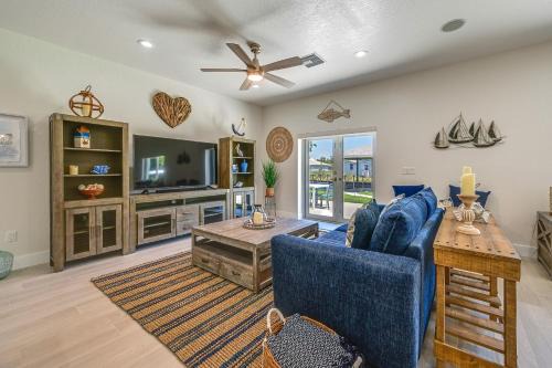 Sebring Serenity: Waterfront Retreat w/Boat Dock!