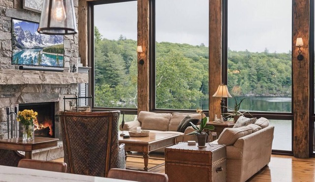 Situated onto the peaceful shores of Trading Bay located on Lake of Bays