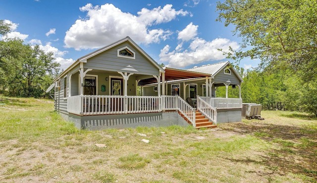 Skyview Ranch Family Cabin w/Trundle
