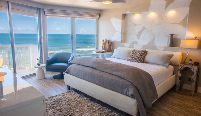 Sleep w the waves! DIRECT OCEANFRONT Artist owned - breathtaking pano views!