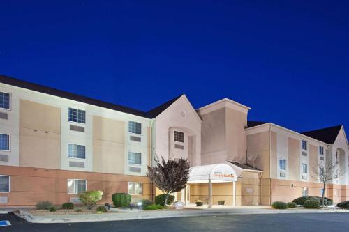 Sonesta Simply Suites Albuquerque Midtown