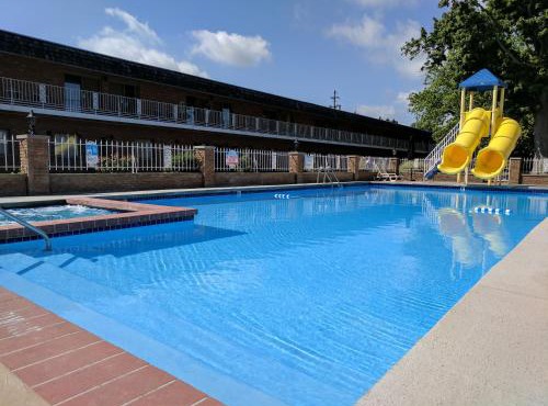 South Shore Inn
