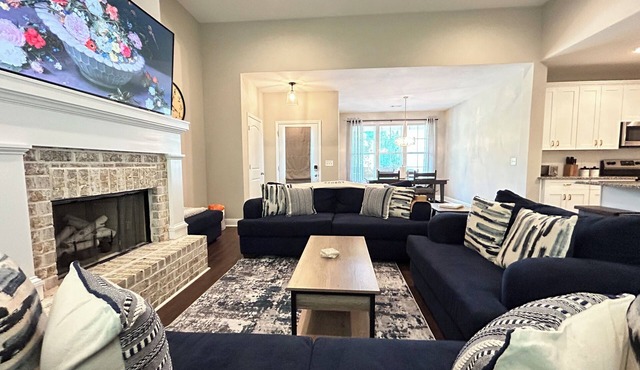 Spacious 3BR Auburn Getaway – Family-Ready and Near All Auburn Has to Offer