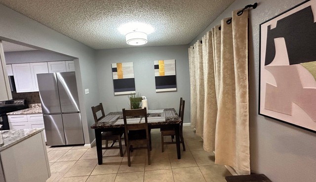 Spacious 4-bedroom -Harned Court A