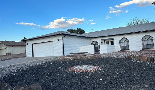 Spacious 4 Bedroom Home in Prime Location