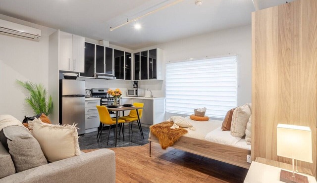 Spacious Bishop Apartment –Prime Downtown Stay