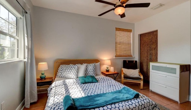 Spanish Bungalow Guest House
