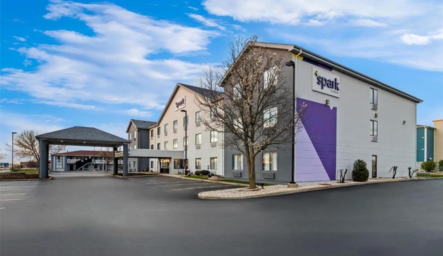 Spark By Hilton Merrillville