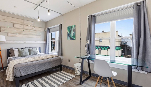 Stateview 203 - 1BR + Free Co-Working Space