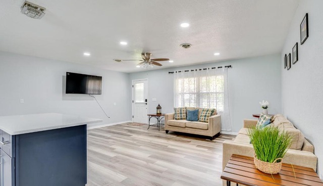 Stay & Play in Belleview: Welcoming Home w/Yard