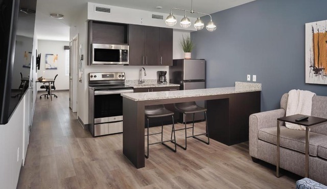 stayAPT Suites Pensacola-UWF/Florida Hospital Area