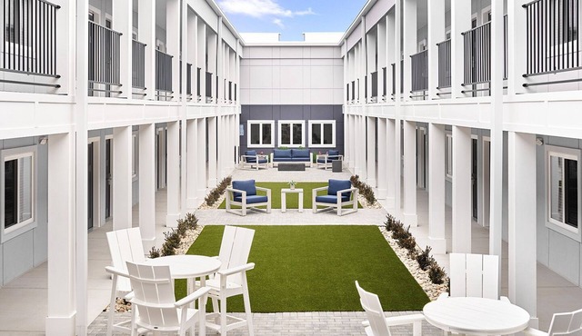 stayAPT Suites Tallahassee-Capitol