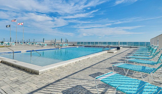 Steps to Ocean: Daytona Beach Condo w/Patio!