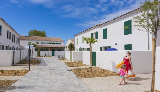 Stylish Beachside Apartment in RIVEDOUX PLAGE