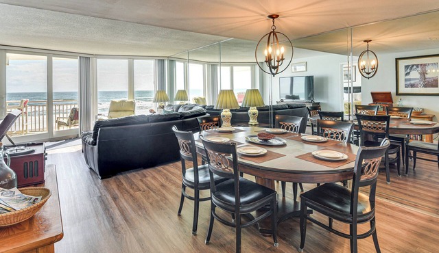 Sun, Sand & Smiles: Daytona Shores Family Condo!