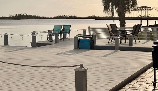 Sunset Haven on the Bay Crystal River