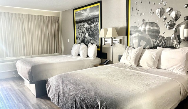Super 8 by Wyndham Albuquerque Downtown