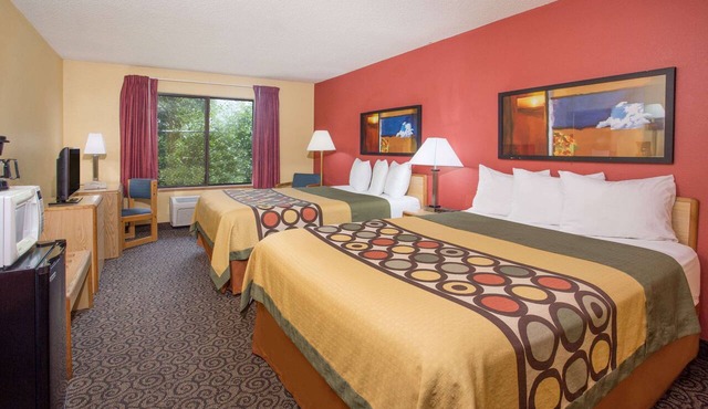Super 8 by Wyndham Appleton