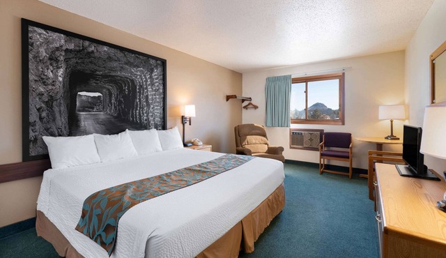 Super 8 by Wyndham Hill City/Mt Rushmore/Area