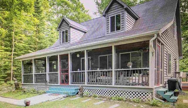 Superb 3-bedroom house in lovely Beaver Island perfect for relaxing