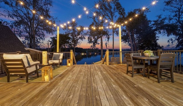Talquin Triangle: Lakefront - A frame - Fire Pit