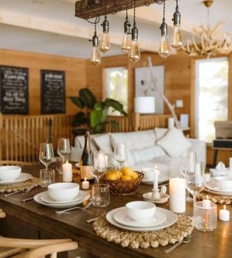 The Fox Lakefront Cottage with PrivateBeach and Sauna
