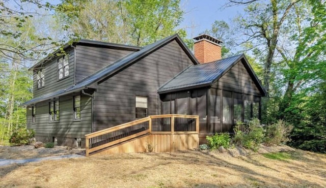 The Lodge at The Narrows Cabins